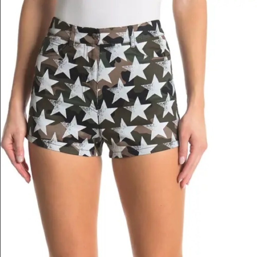NWT VALENTINO Print Shorts CAMUSTARS-ARMY/BIANCA
